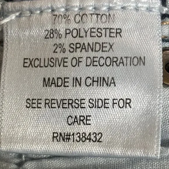 ModCloth Dark Wash High Waist Cuffed Jean Shorts Button Fly Denim Retro Pinup - Picture 9 of 9